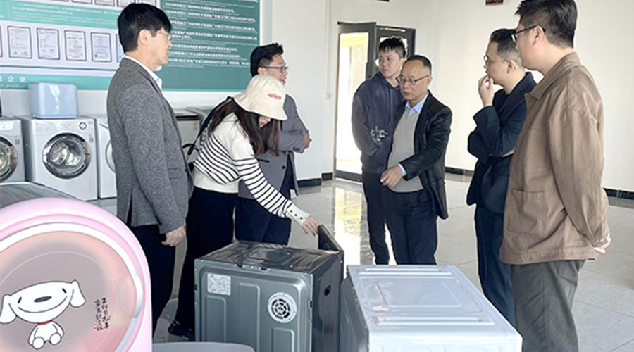再續(xù)前緣！客戶遠(yuǎn)道而來到訪金環(huán)電器洽談滾筒干衣機(jī)合作