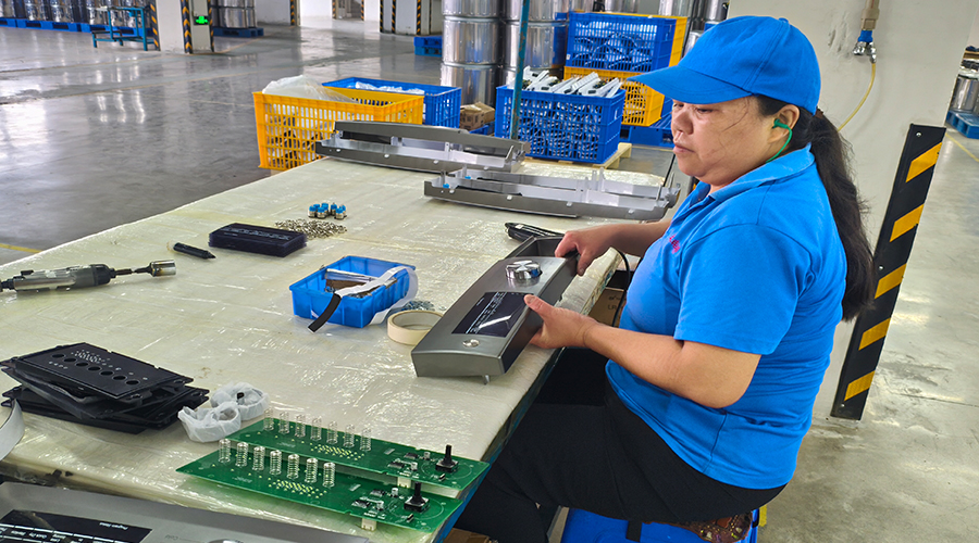 品質(zhì)源于嚴(yán)苛測試，金環(huán)電器的實(shí)驗(yàn)室保障